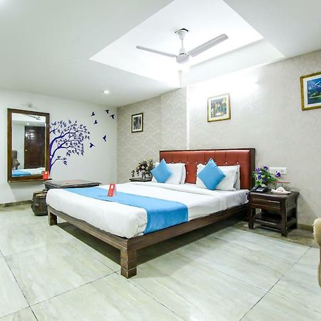 אחמדאבאד Hotel Seven מראה חיצוני תמונה