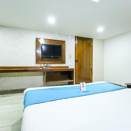 אחמדאבאד Hotel Seven מראה חיצוני תמונה