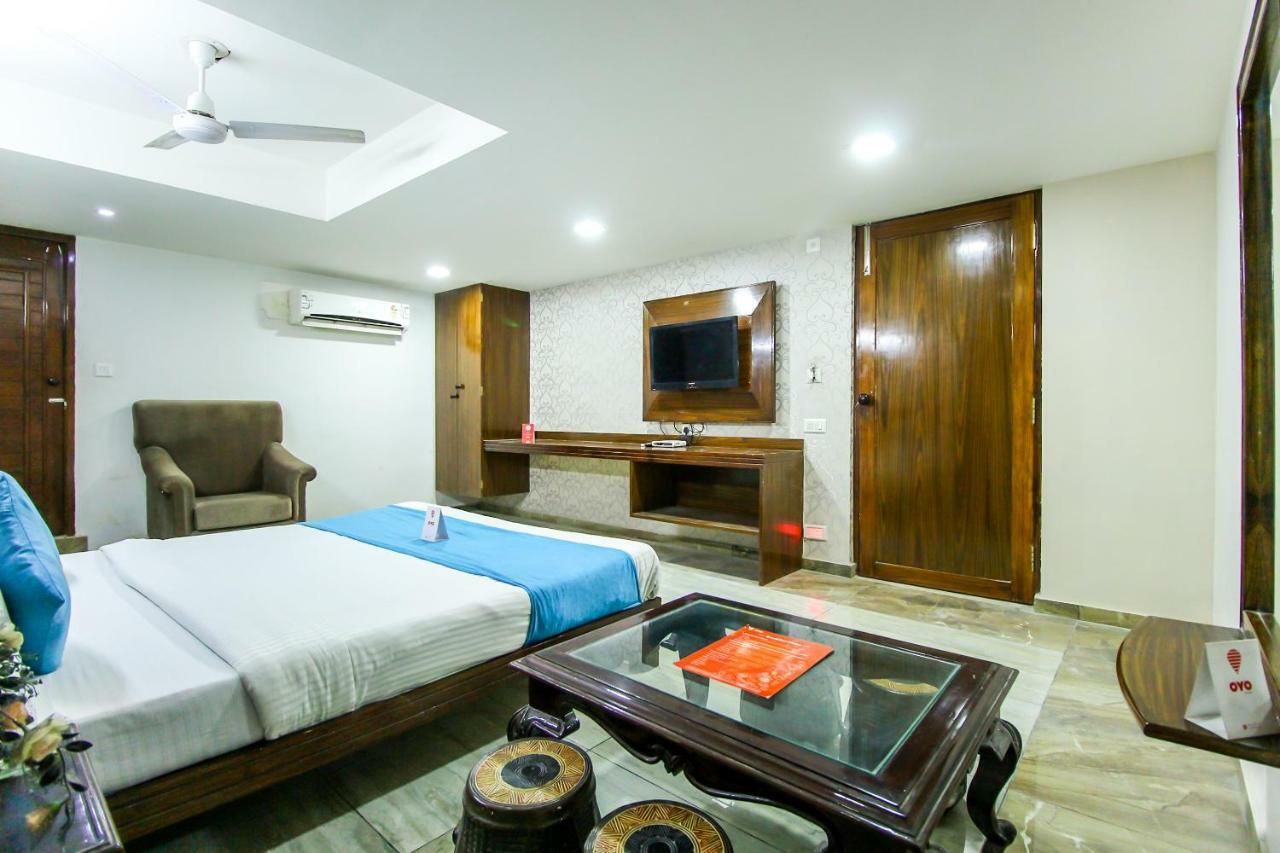 אחמדאבאד Hotel Seven מראה חיצוני תמונה